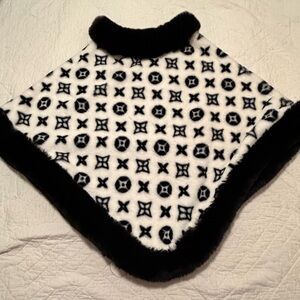 Black and White Patterned Poncho